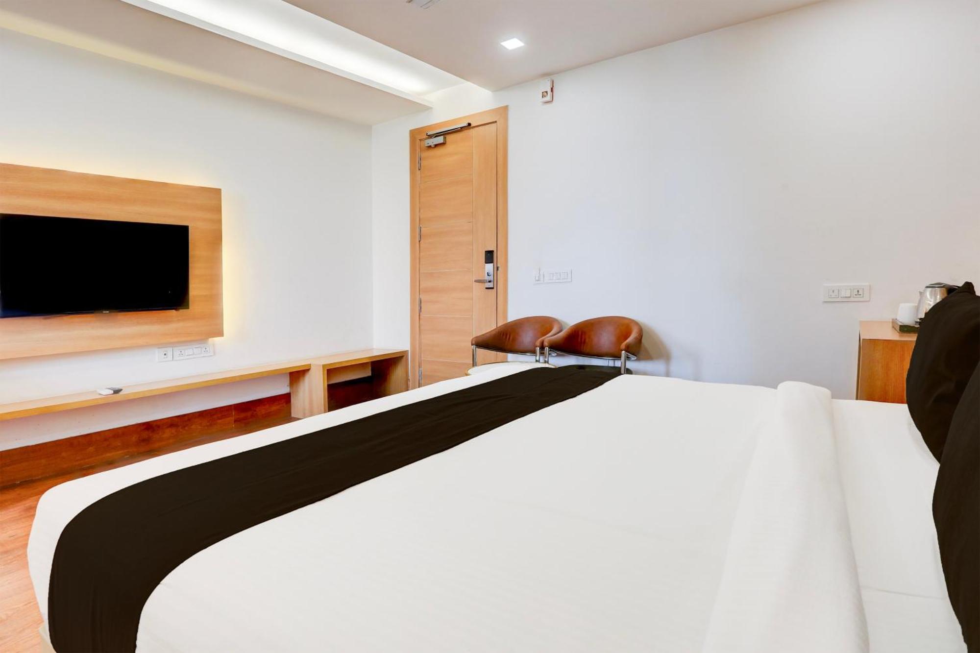 Palette Calista Premium Resort Samalkha Екстериор снимка